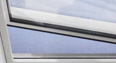 Velux_ZIU_0000WL_Insektenschutz_fuer_automatische_Fenster_CVU_004011030006001001_1.JPEG